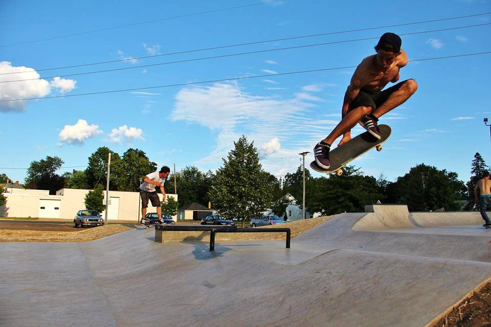 Local skater at the Eau Claire Skatepark