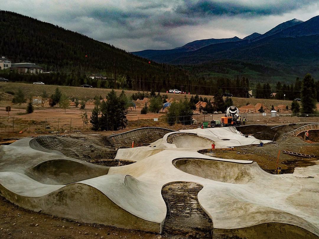 Curves 〰️ Frisco, Colorado 🏔