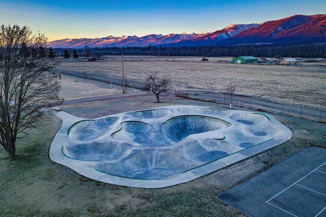 Stevensville, Montana. 1 of 3 stops on your Bitterroot Valley skate tour 😎