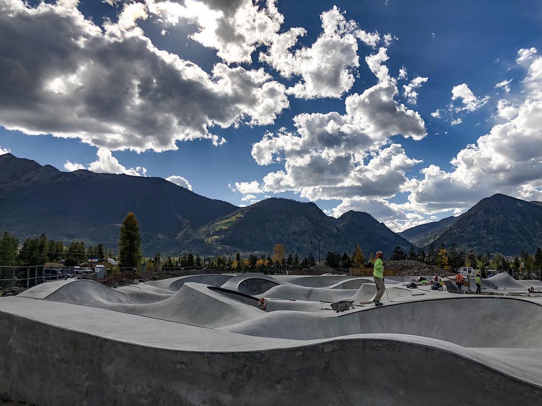 Frisco, Colorado #skateshapes 🌖 Skate fast &amp; free ⚡️ 