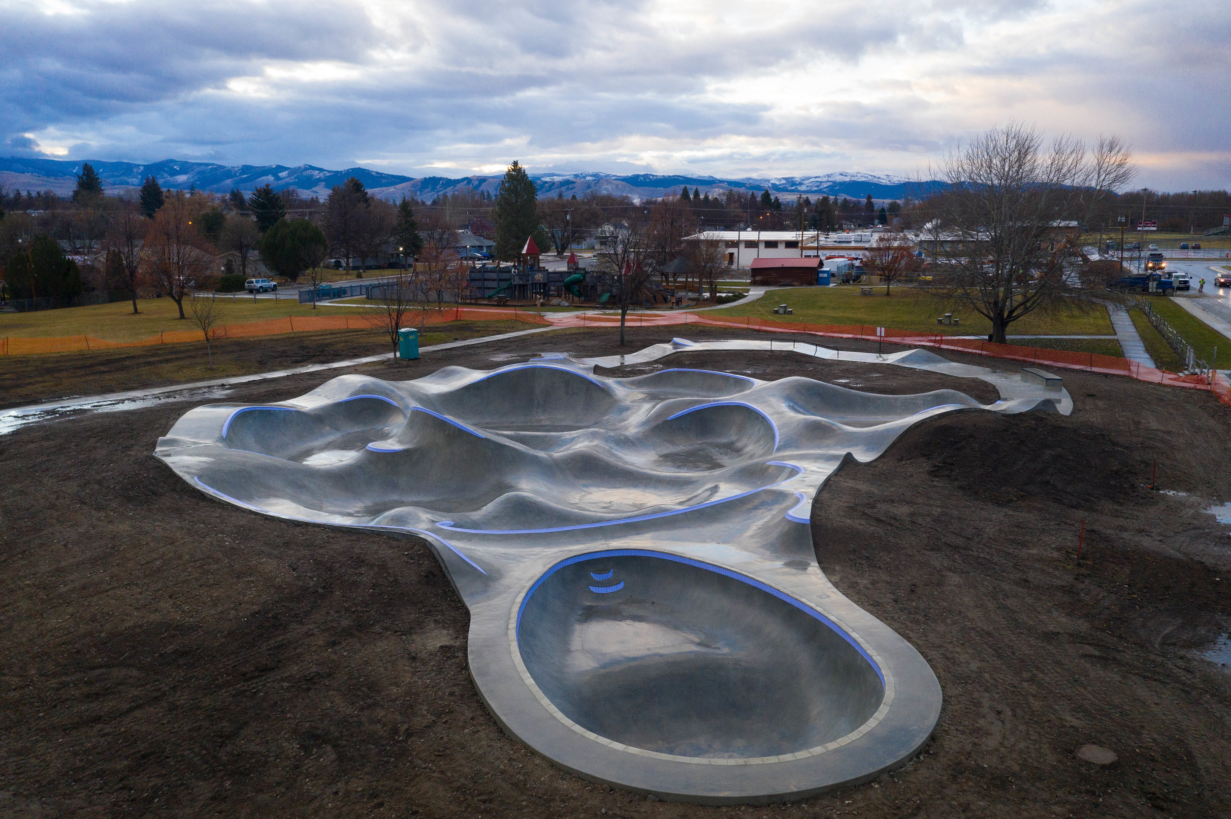The beautiful Hamilton, Montana skatepark 💯 have you been yet? There are two other awesome Evergreen 🌲 parks within 30 minutes of this gem 💎 