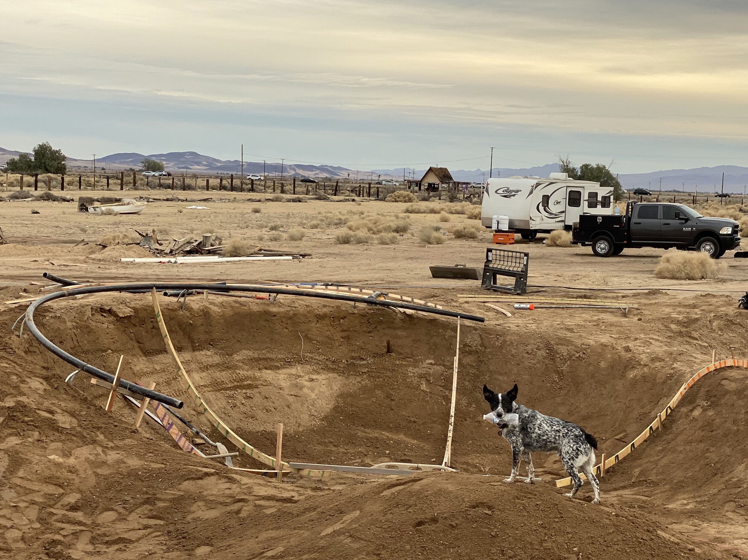 Private #miniskatepark Mojave desert 🏜 #nootthedog the water 💧 boy