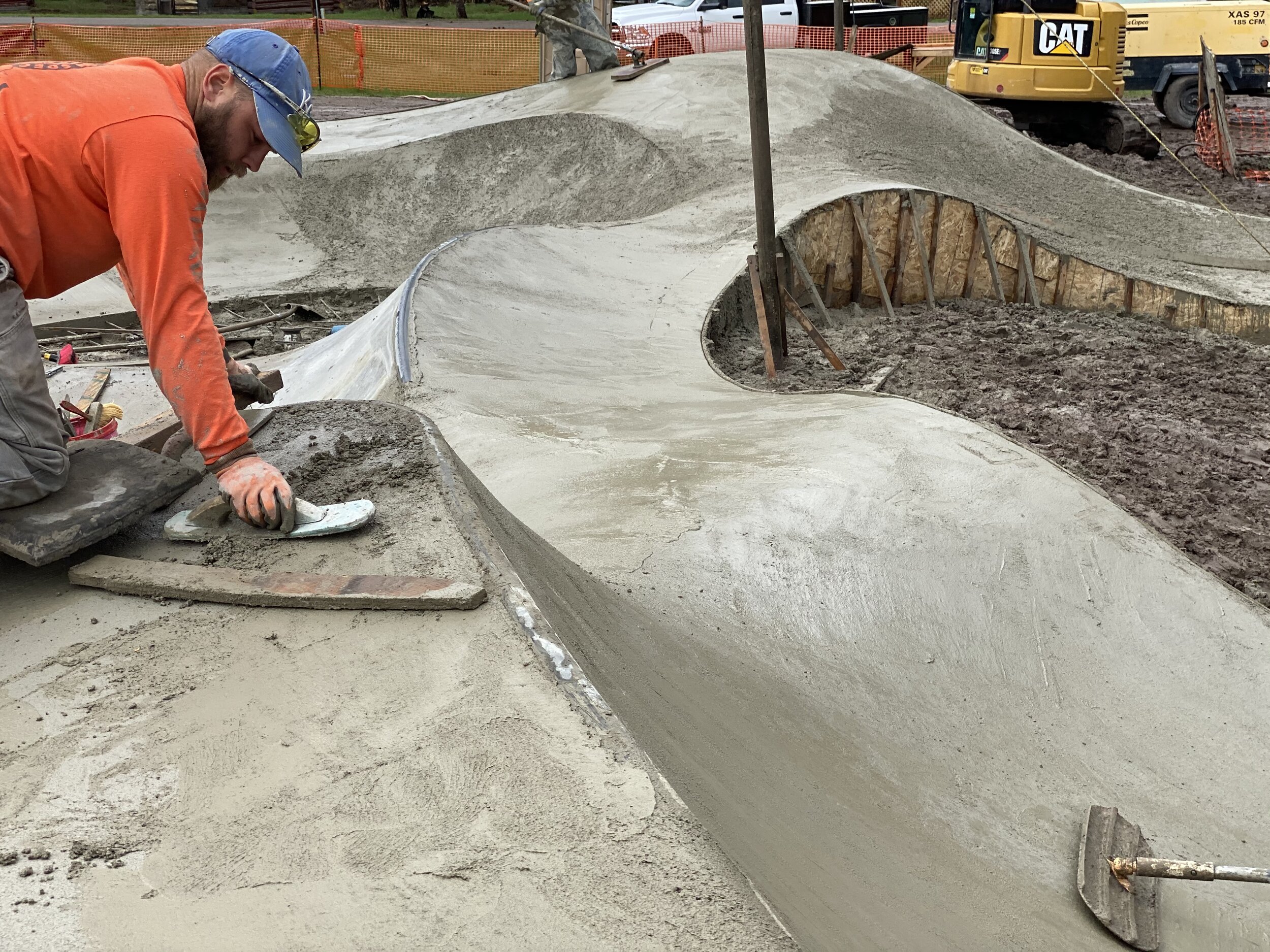 Large custom #concretepour 💪🏽 Lincoln, Montana. Courtesy of #montanapoolservice &amp; @mtskateparkassociation 💯