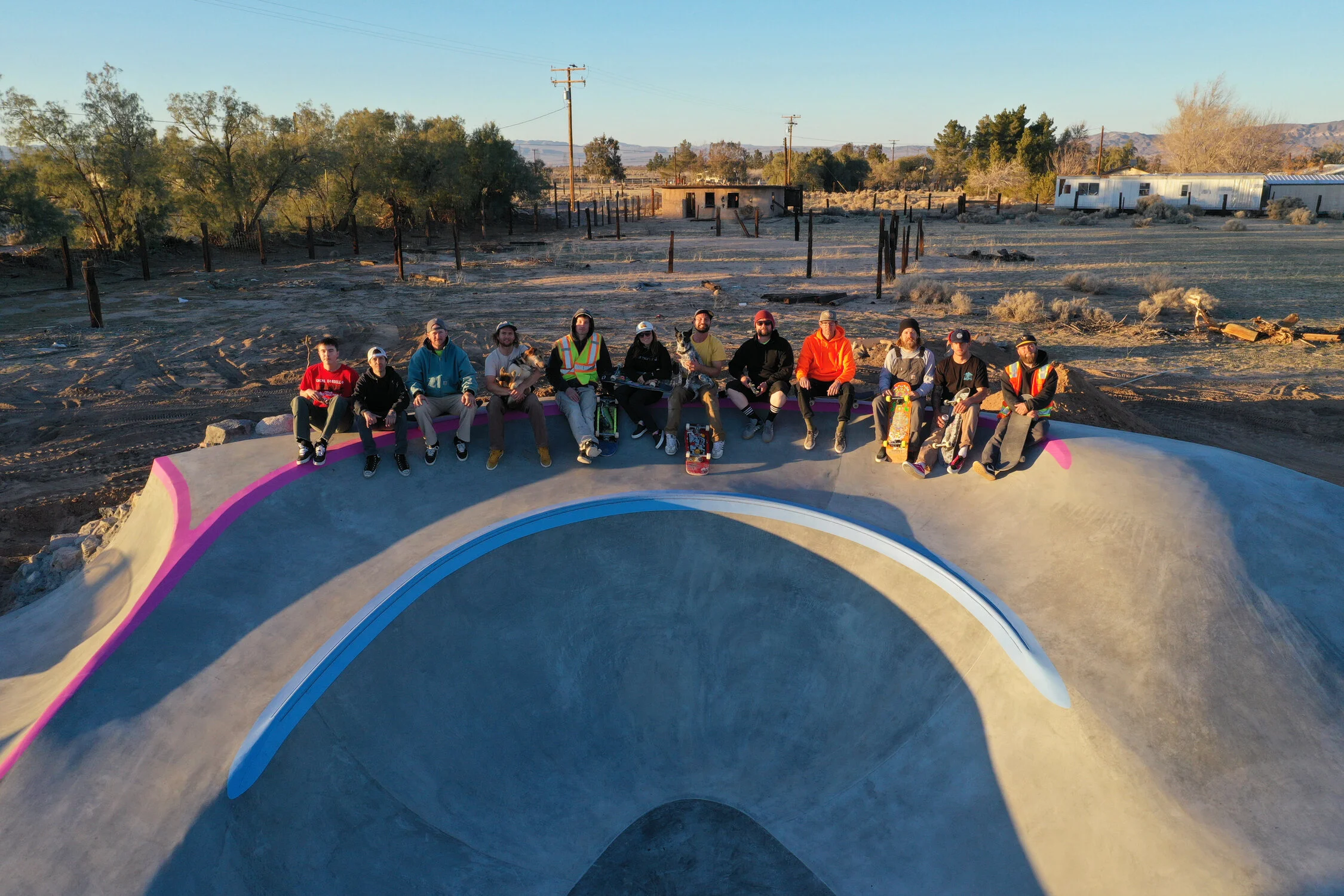 Fun times in the California desert with the crew 🏜