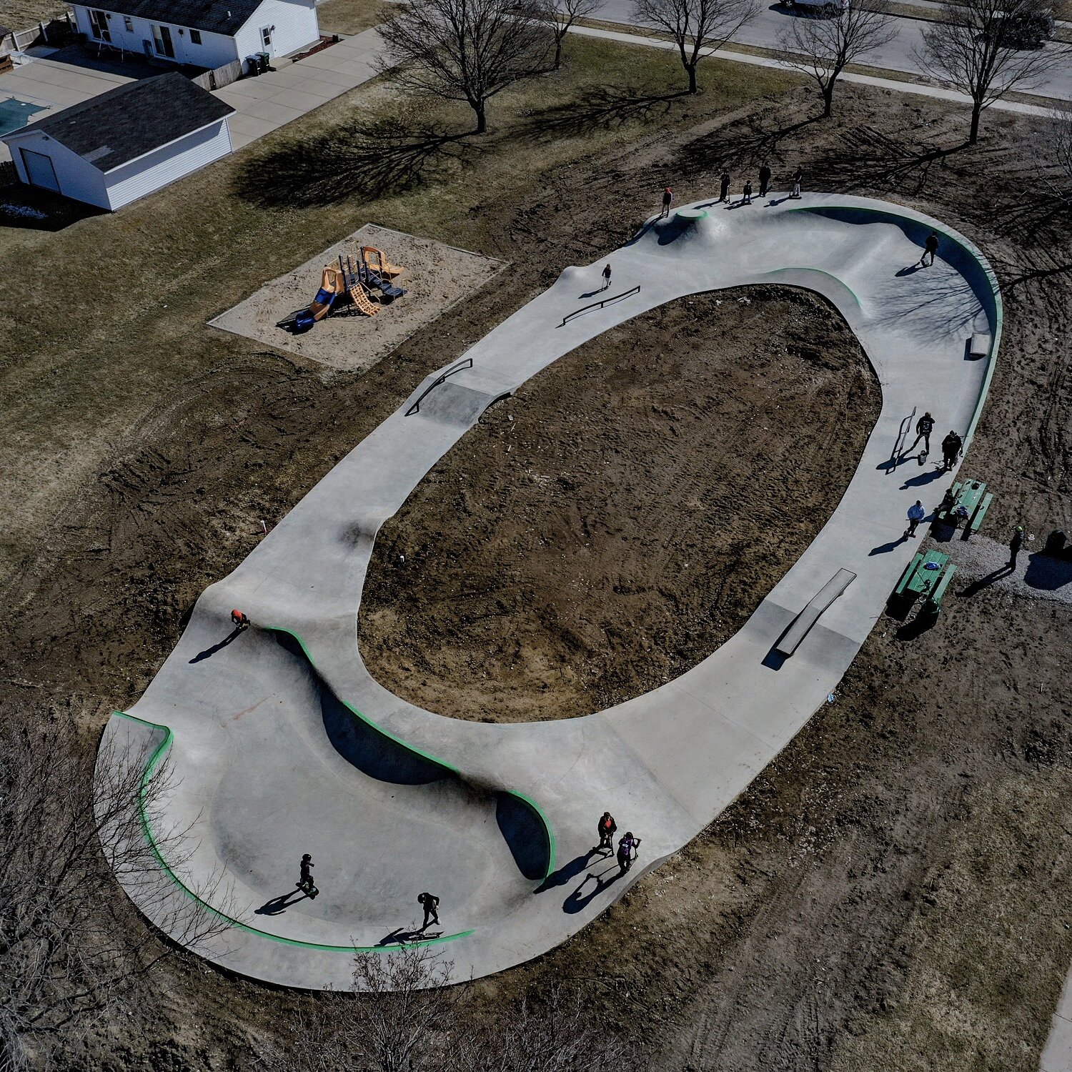 Skate around the Sturtevant, Wisconsin #skatepath 🏁 a good mix of transition &amp; street terrain with great flow 💯check yesterday’s video for action shots 💥