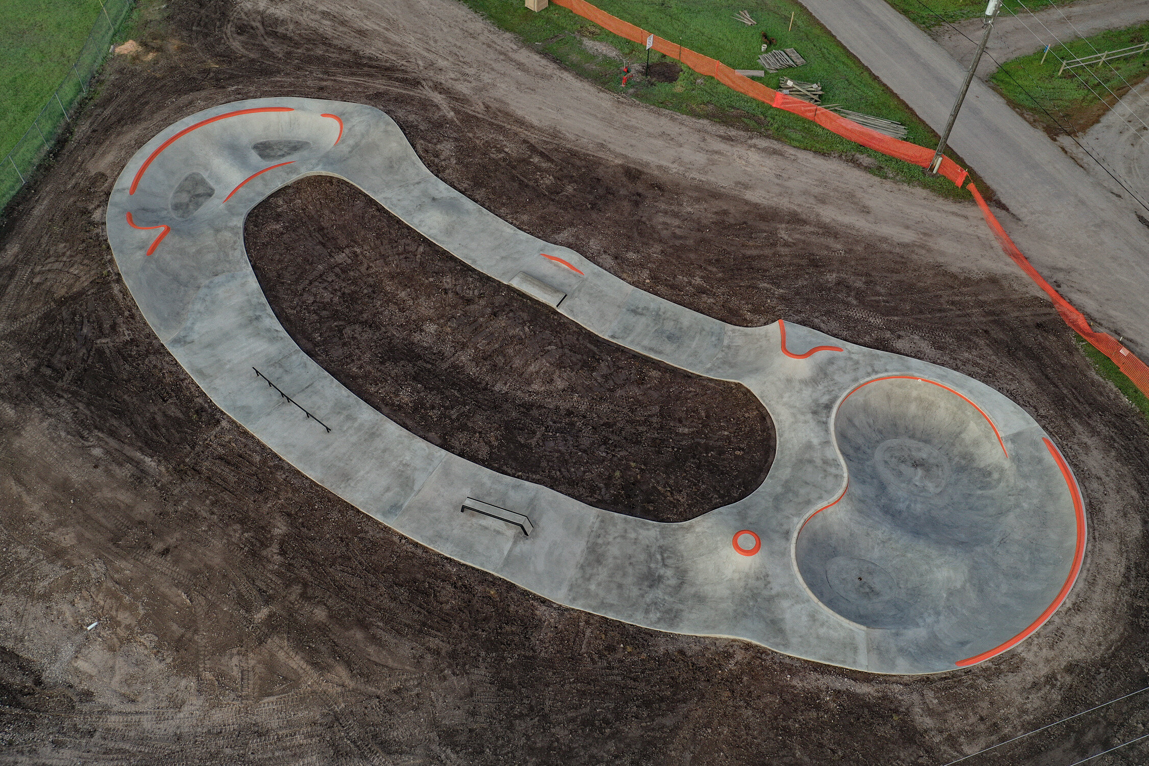 Take a rip along on the skatepath 🛤 Lincoln, Montana 〰️ small park but skates large 😀