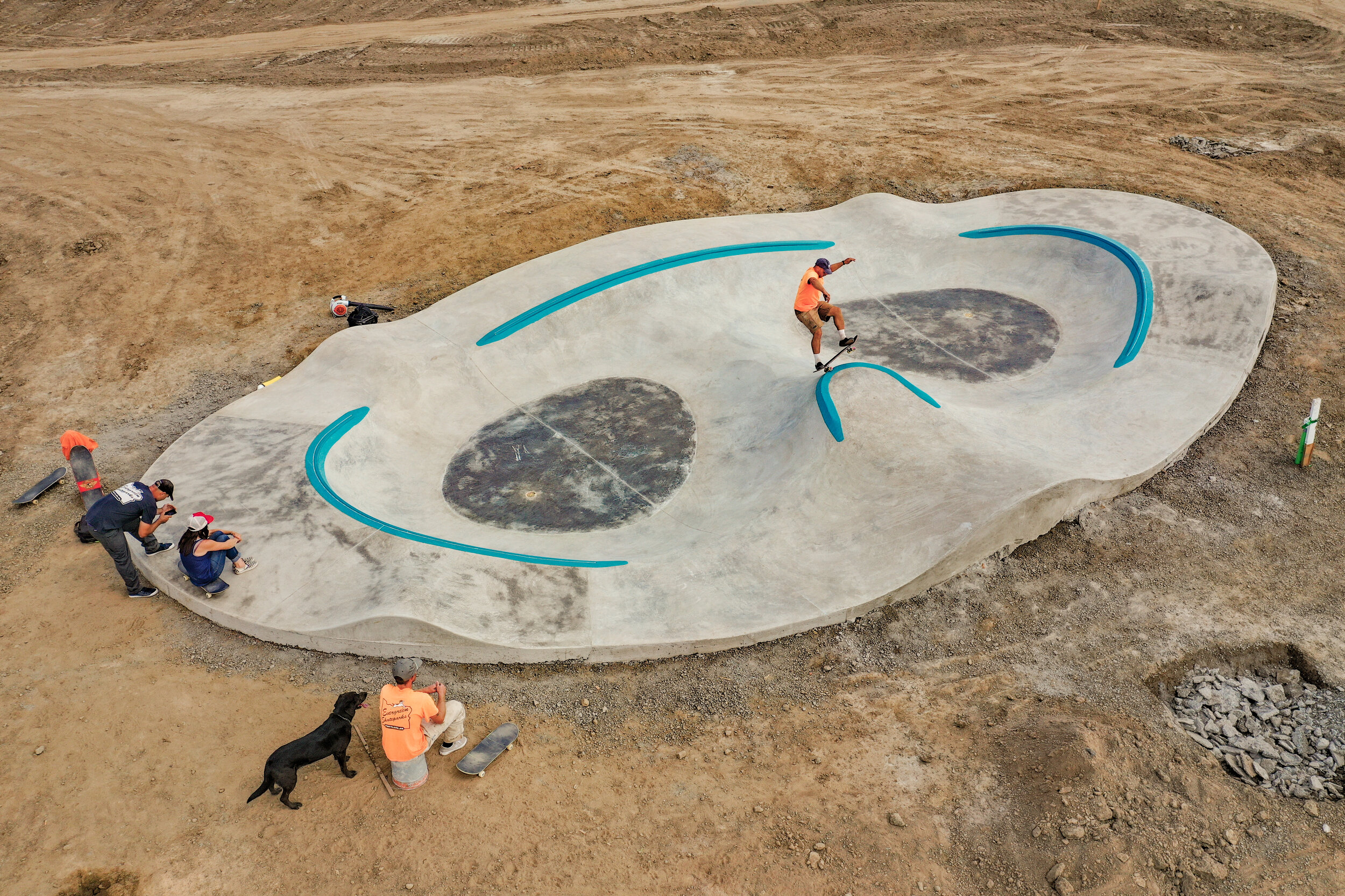 Fun little test run session last summer at the tiny Hillsboro, Oregon neighborhood skatedot 🔵 1,500 ft2 #microskatepark built for the @reedscrossing neighborhood development