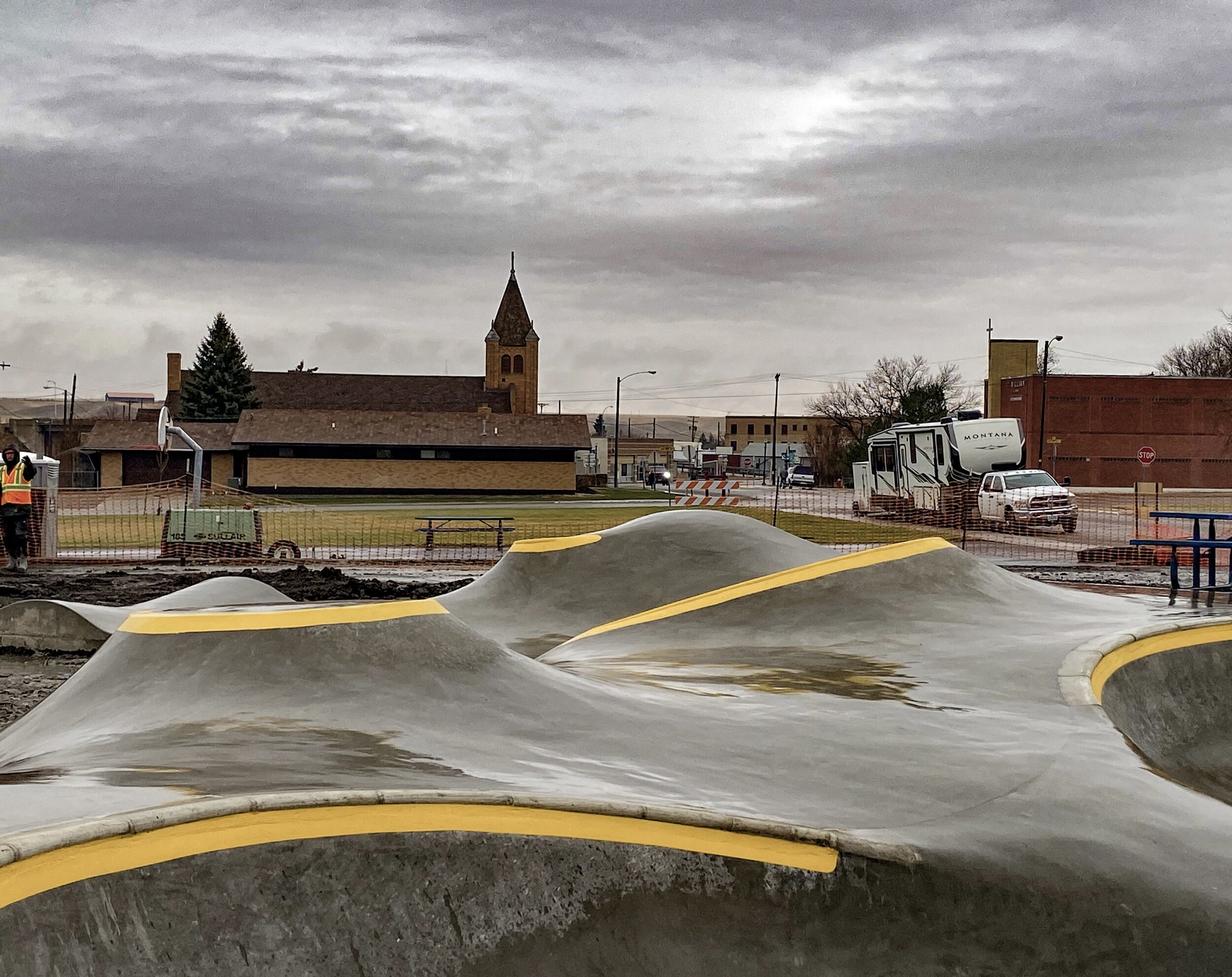 Sculptures for fun 💥 Shelby, Montana courtesy of Montana Pool Service &amp; MT Skatepark Association 