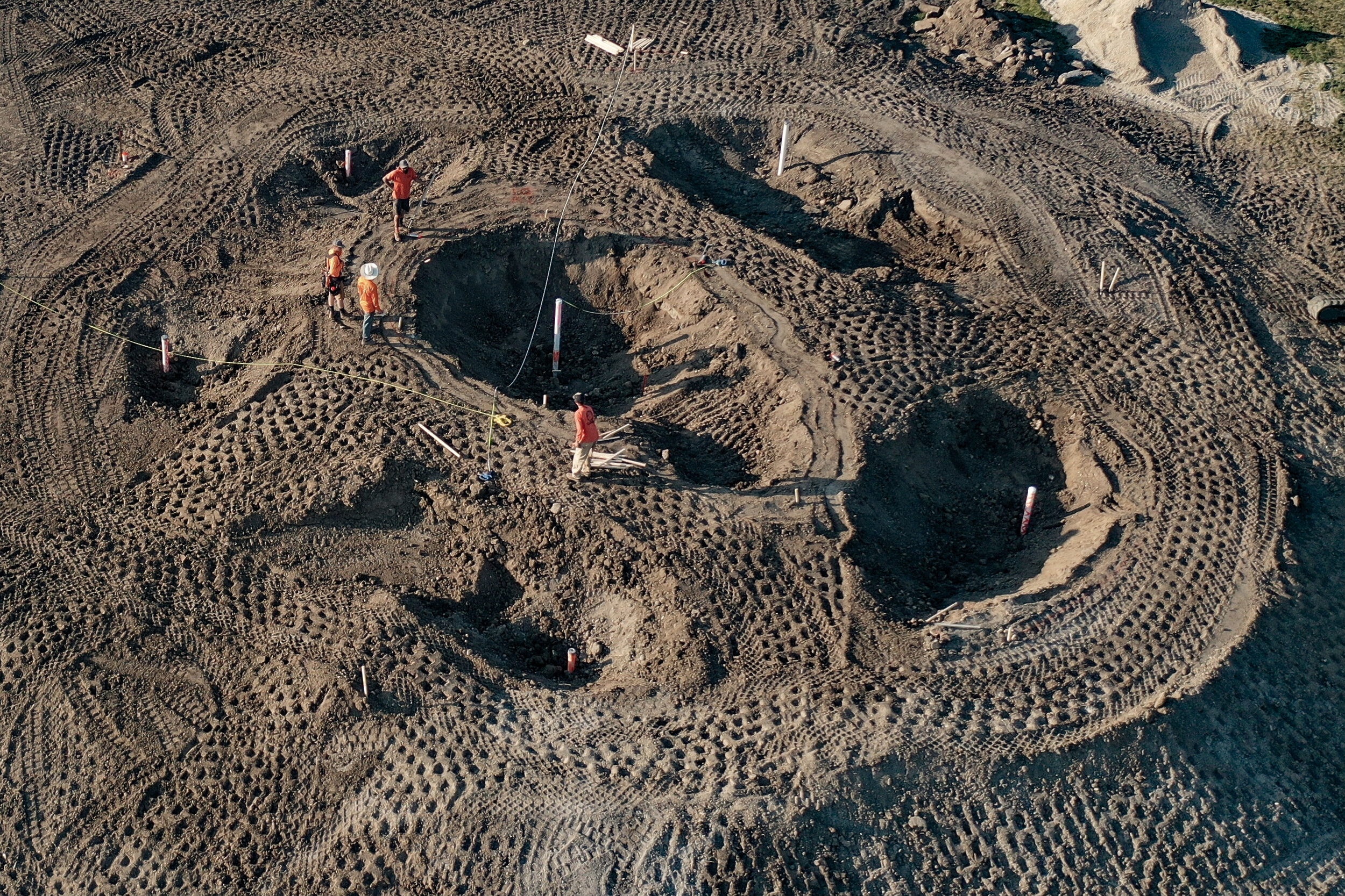 Sculpting that Wisconsin dirt 🚜 New park in Oconomowoc takes shape 💪🏽