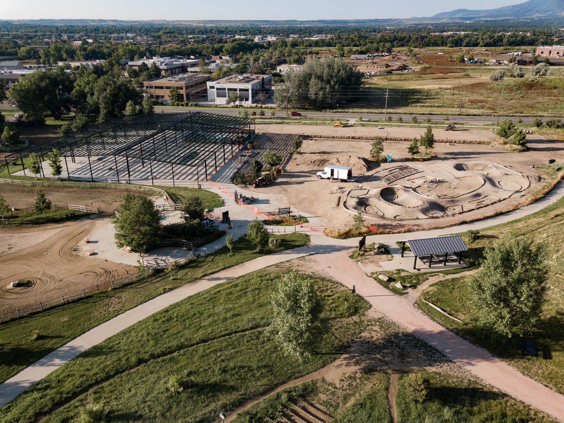 Boulder, Colorado got seriously hooked up this summer with new skate terrain 💪🏽 Here is the 11,000 Sq. Ft. Valmont Skatepark