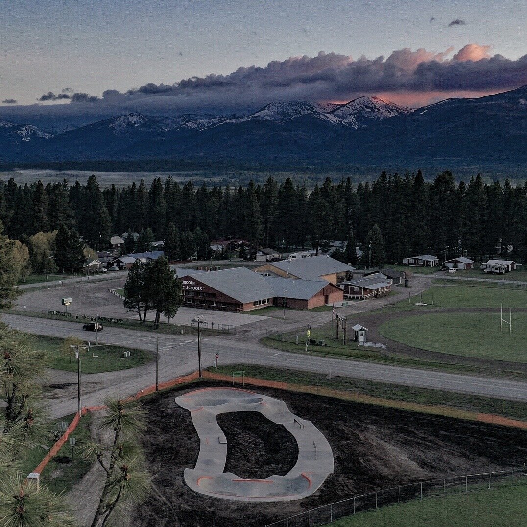 The skate path in Lincoln, Montana has a little something for everyone 💥 pool coping, ledge, rail, manual pad, mini ramp, bumps, jumps, transfers, a-frame and more 😎