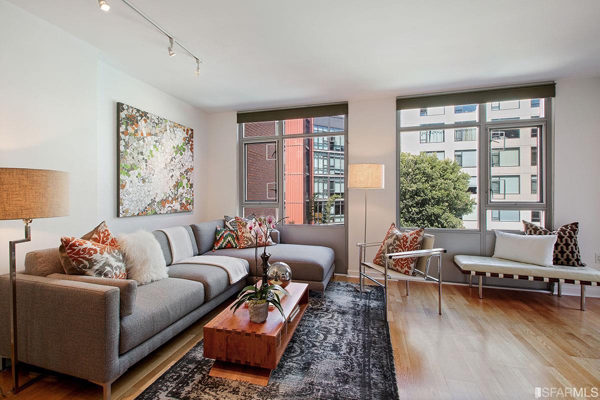 170 King Street #602 2 Bed | 2 bath | Sold for $1,050,000