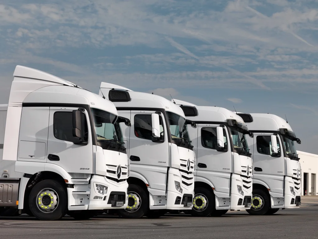 rs15642actros-streamspace-23-320-streamspace-25-bigspace-gigaspace.jpg