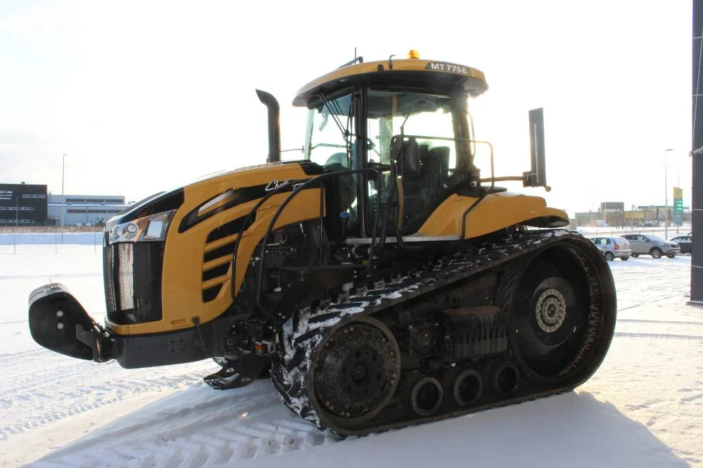 challenger-mt-775-e,51340b8e.jpg