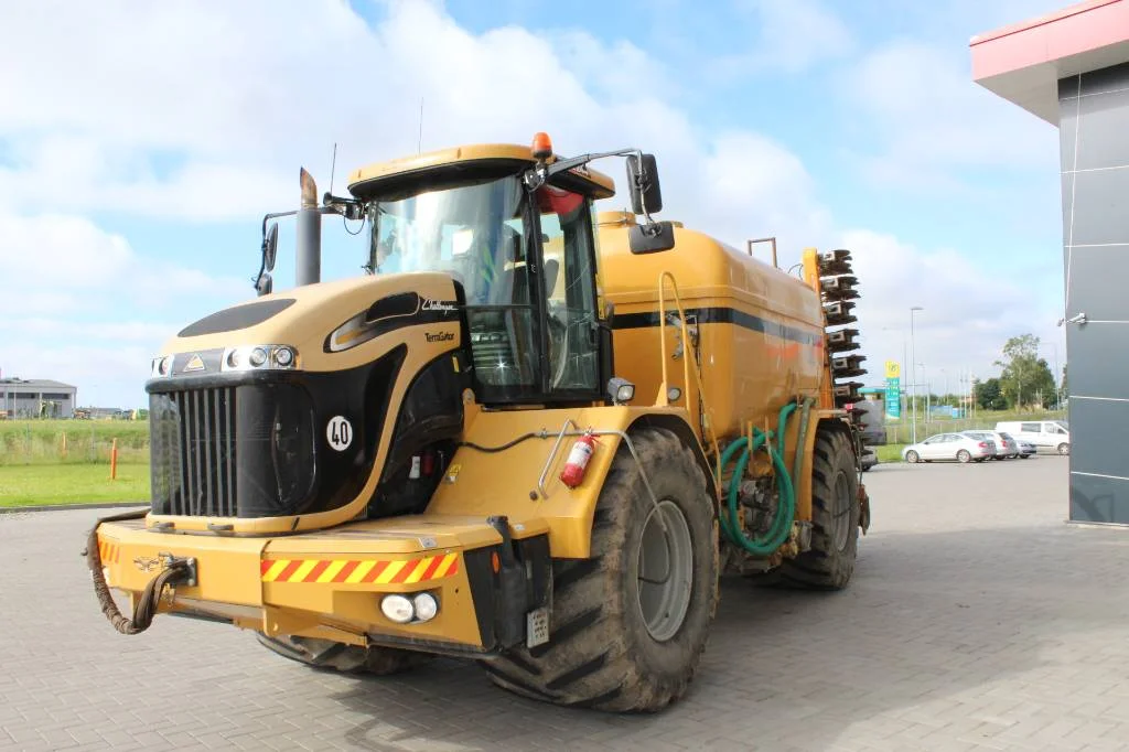 challenger-terra-gator-2244,2ad140ee.jpg