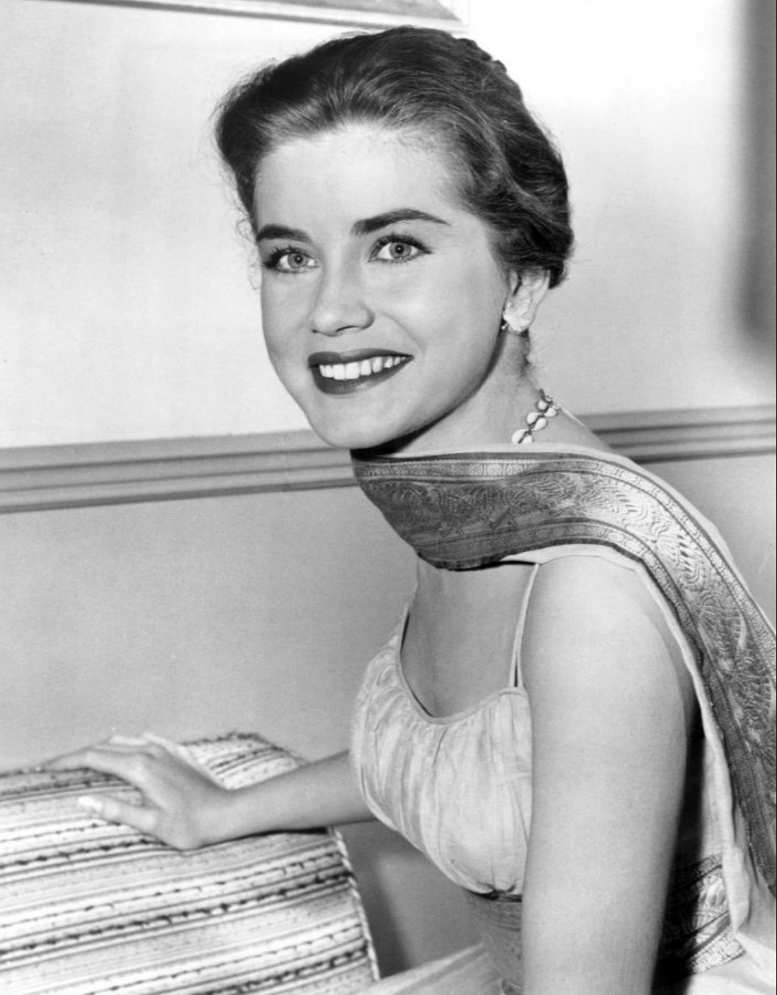 Dolores Hart (Wikicommons, CBS Television)