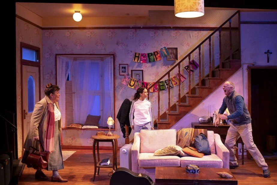 Genevieve-Lemon-Libby-Asciak-and-Gerard-Carroll-in-FOLK-photo-by-Phil-Erbacher-A2A5288-e1557441404773.jpg