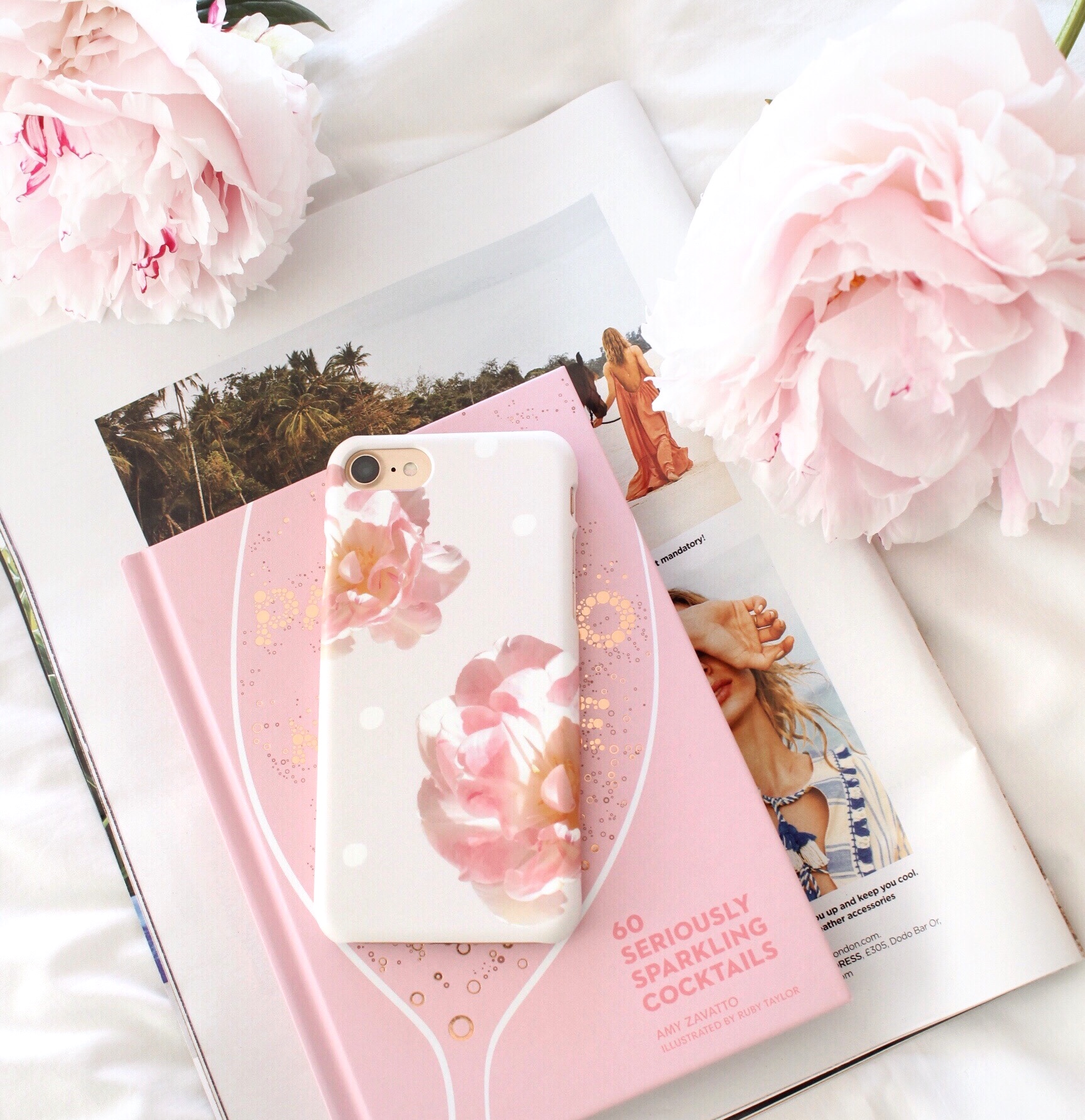 Design your own phone case with CaseApp.jpg