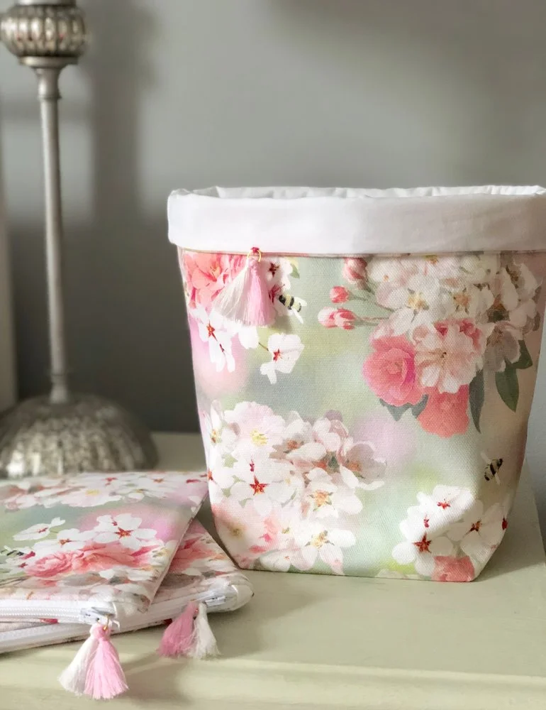BLOSSOM BEE FABRIC BASKET