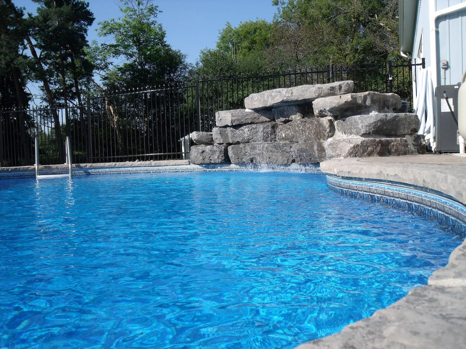 aveco-pools-027-min.JPG