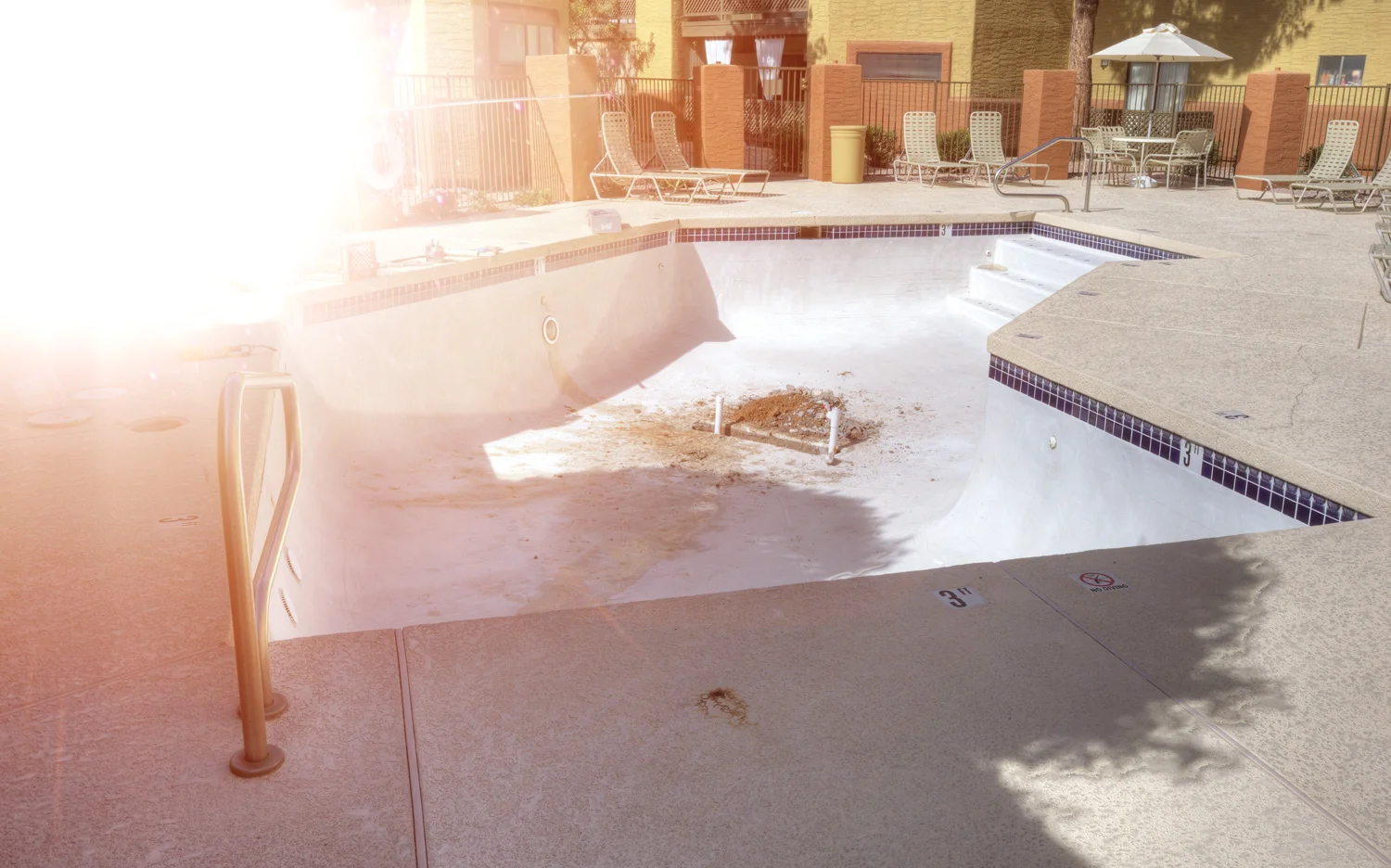 Concrete Floats & Why That Means it Might be Time for Pool Repairs