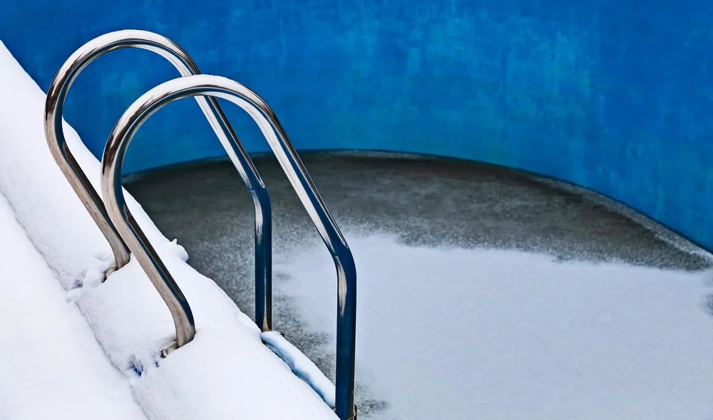 Should Your Keep Your Pool Uncovered In The Winter?