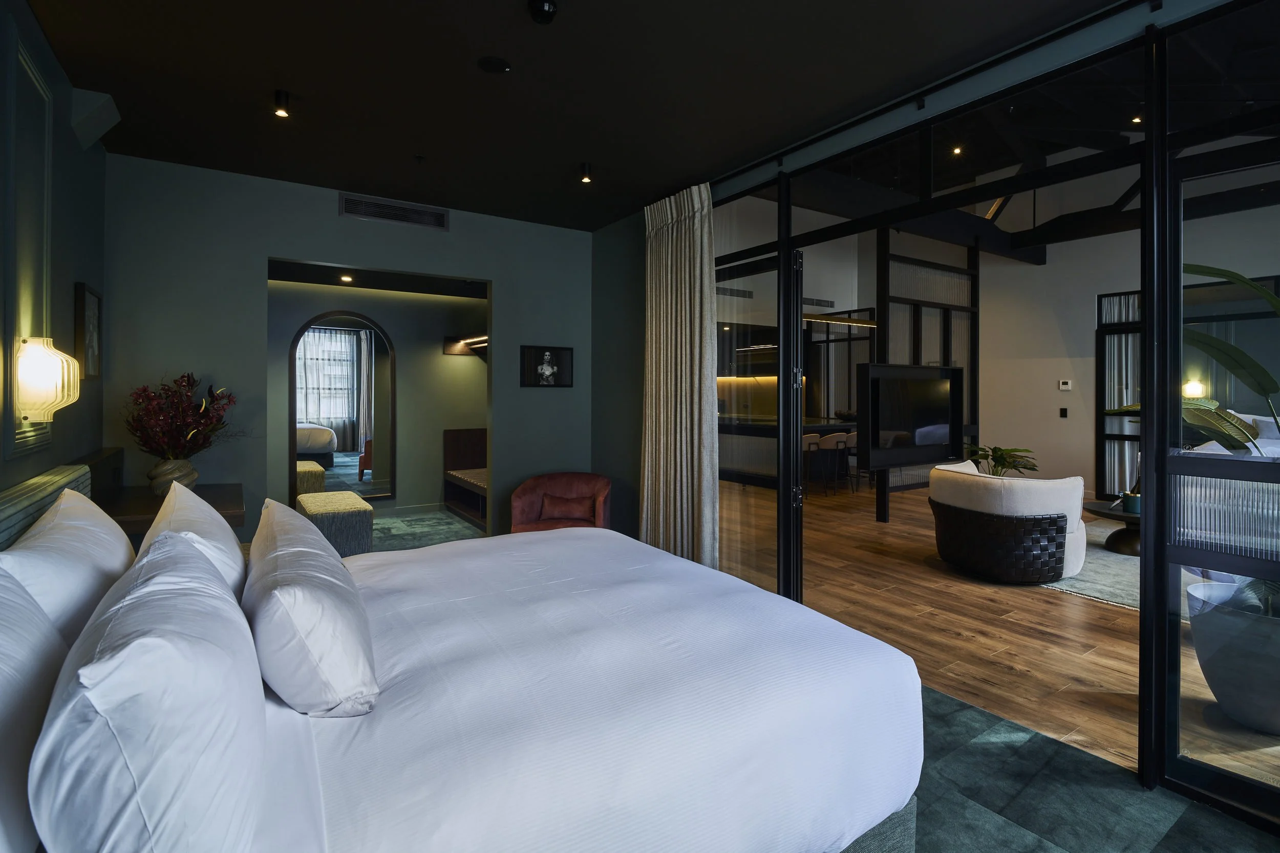 quinovic-viaduct-bedroom-interior-photography.jpg