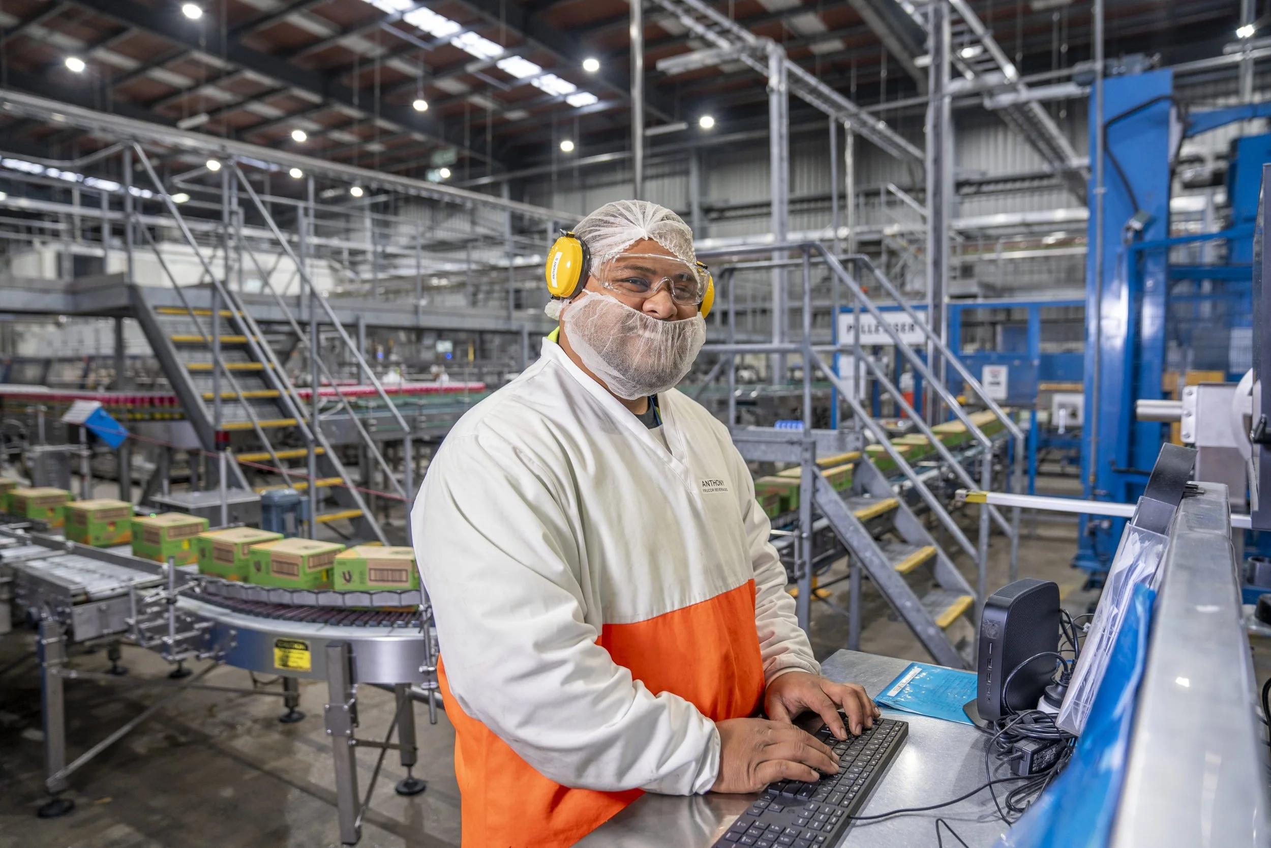suntory-oceania-production-line-photography.jpg