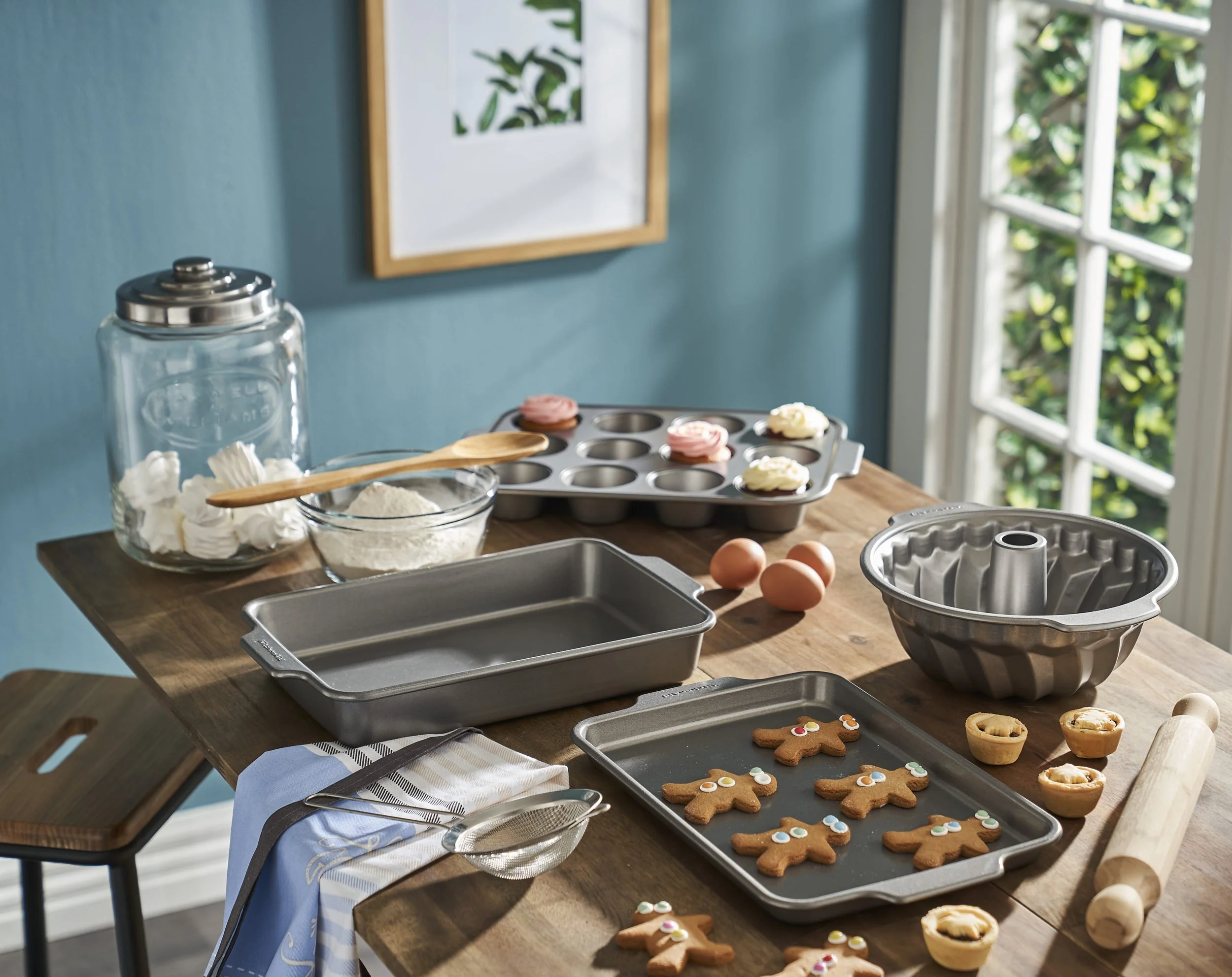 briscoes-bakeware-styled-product-photography.jpg