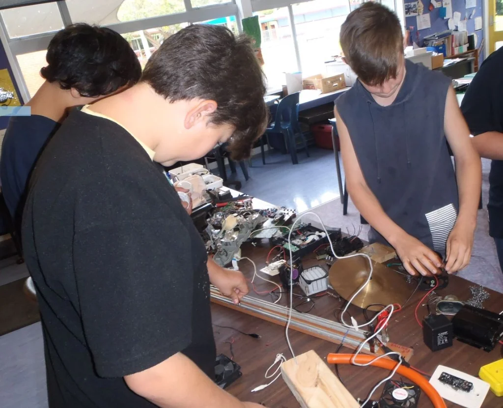 Team Tasi_electronics.jpg