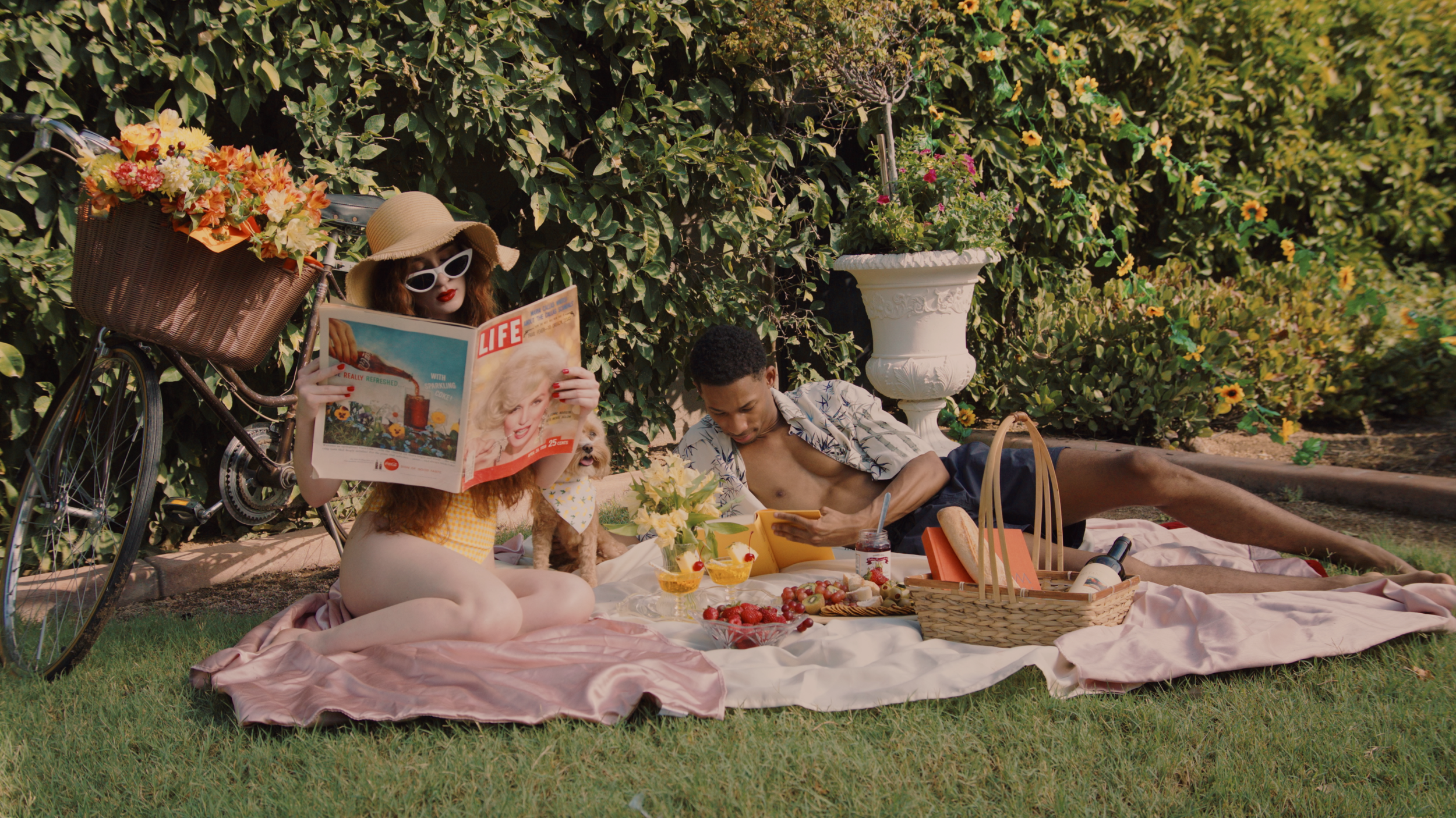 Next Girl_F8.00_01_32_02.Still047.png