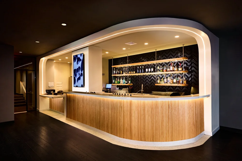 Bar photo 2