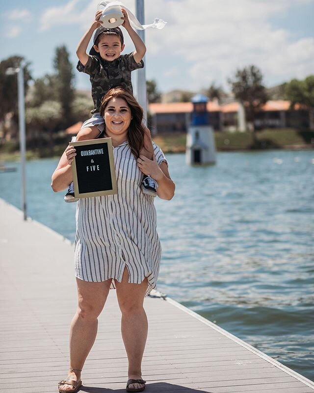Quarantine &amp; FIVE 🥳💩 Who else had a birthday affected by #covid19 ? &bull;
&bull;
&bull; &bull;
&bull;
&bull;
#maternity #azmaternity #phoenixmaternityphotographer #phoenixphotographer #arizonaphotographer #like #likes #likeforlike #follow #fol