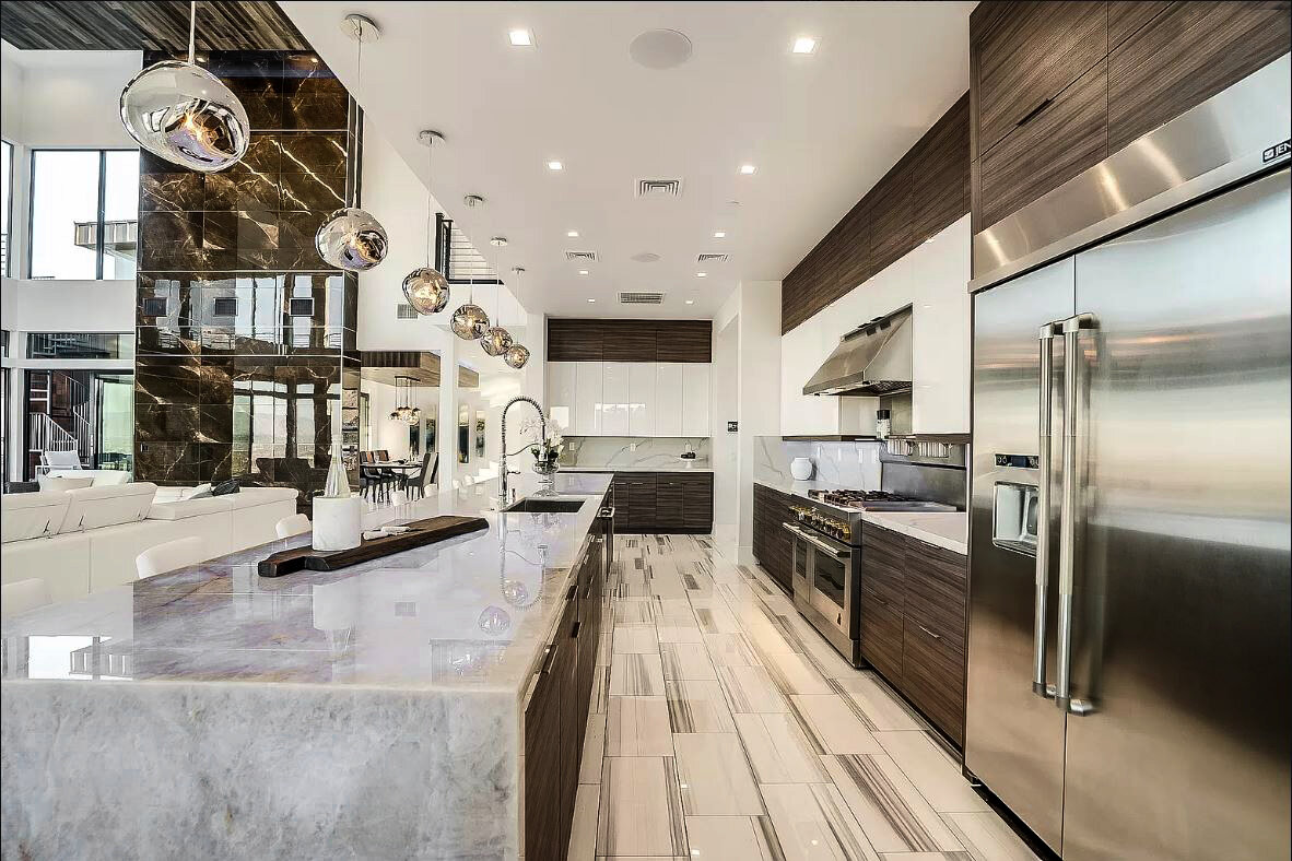 Dragon Peak | McDonald Highlands | Luxury Home