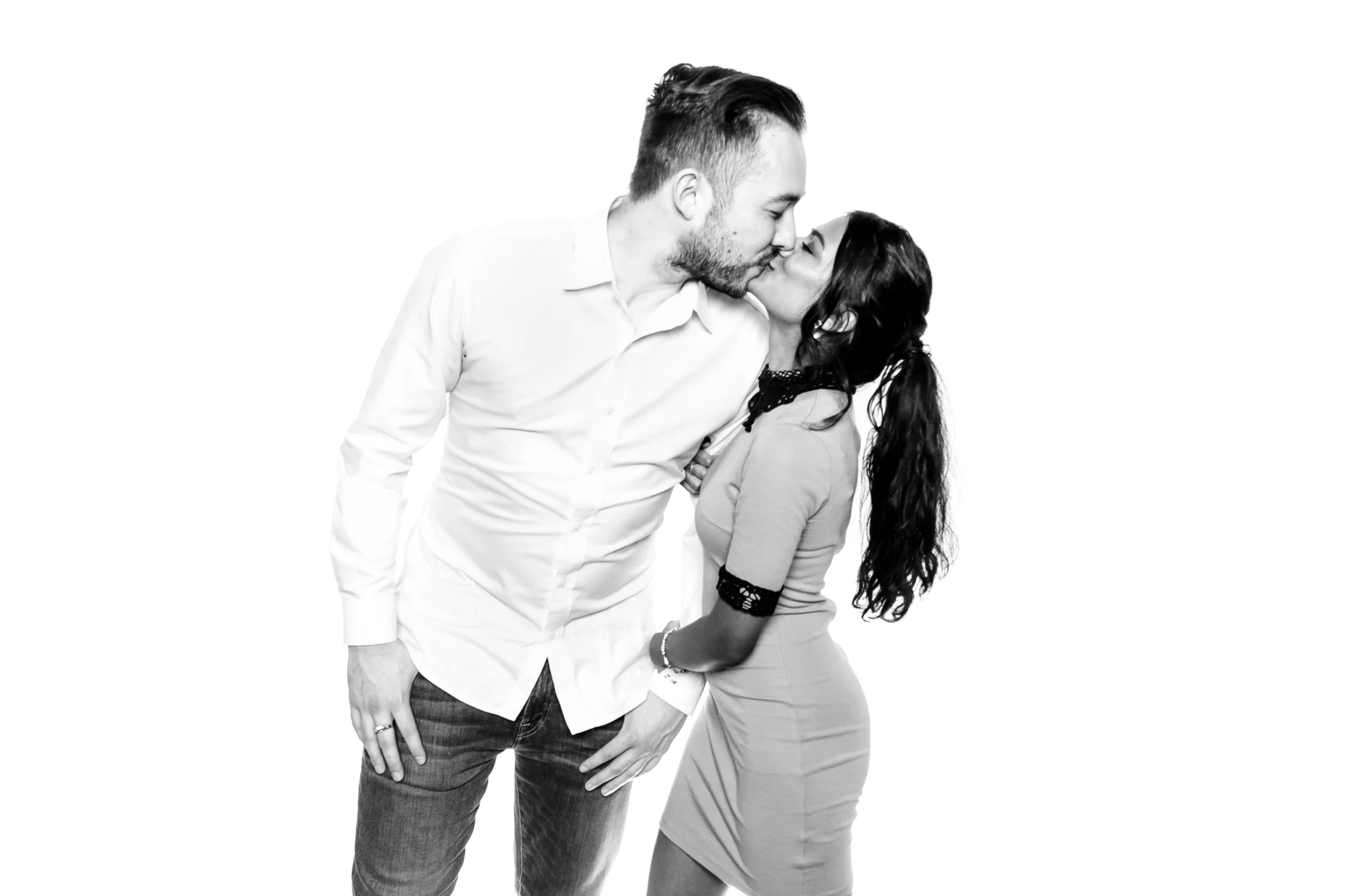 calgary black and white photo booth-28.jpg