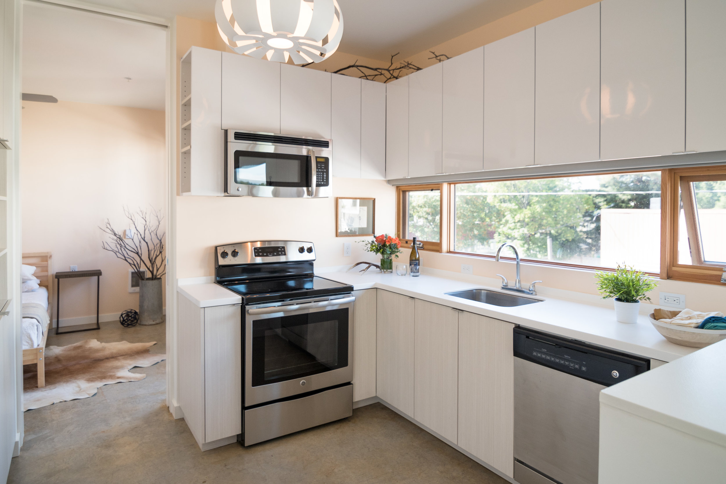 3330 Division kitchen.jpg