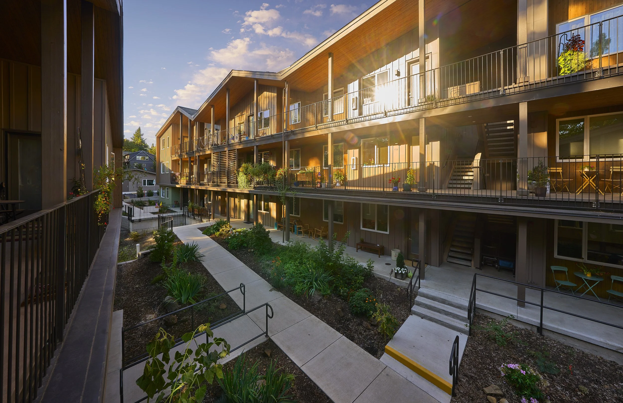 25014 MFA Hood 0094 1.jpg
