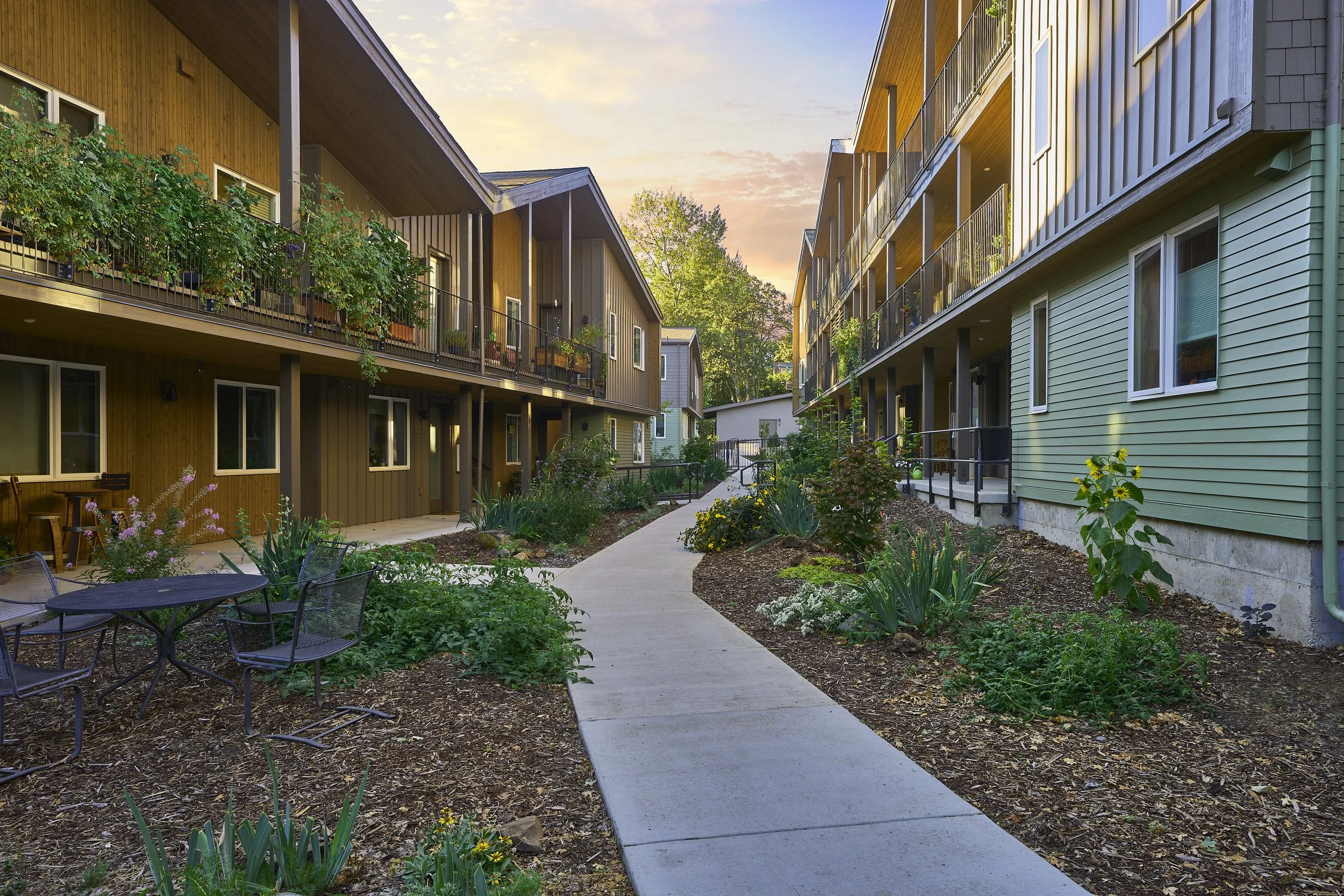 25014 MFA Hood 0049.jpg