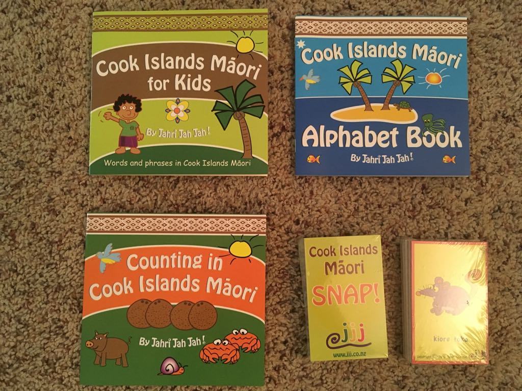 Ck Is. Maori books.jpg
