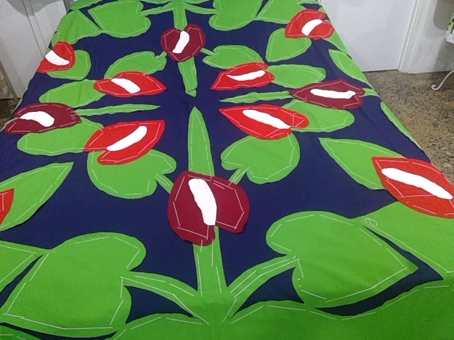 Blue green with red white.png