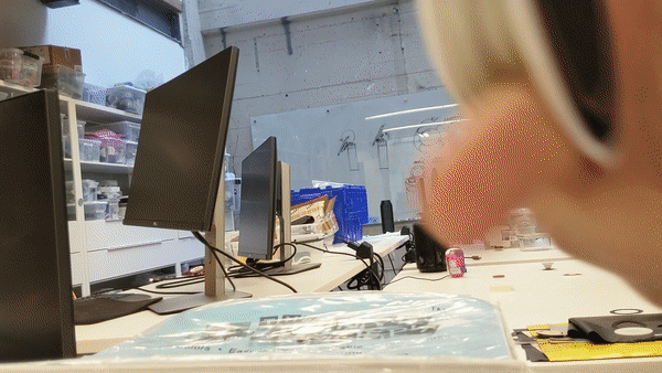 magsafe-popgrip -shear-arm-hit.gif