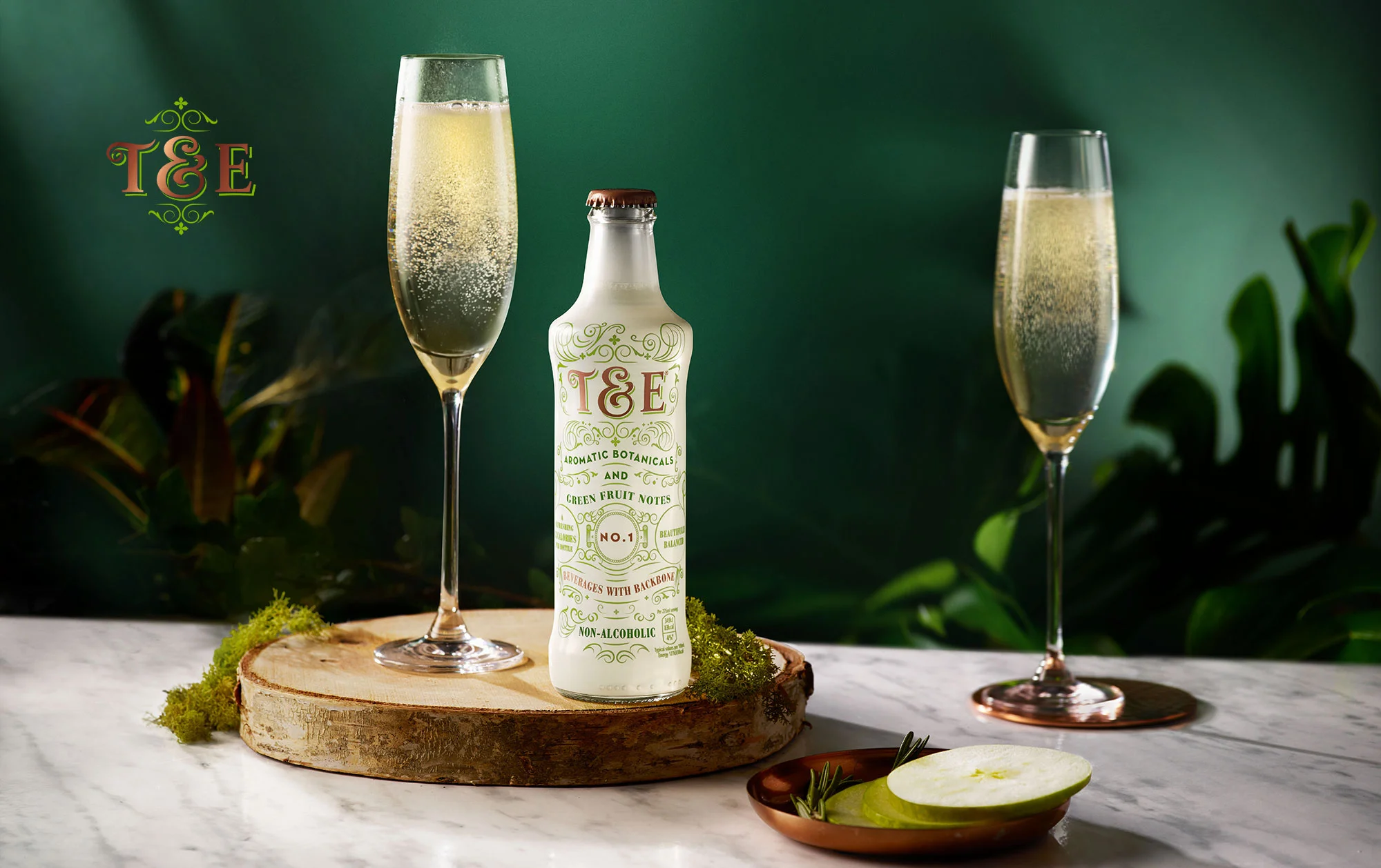 original-jpg-te_bottle_serve_flute_bg_rgb_02.jpg