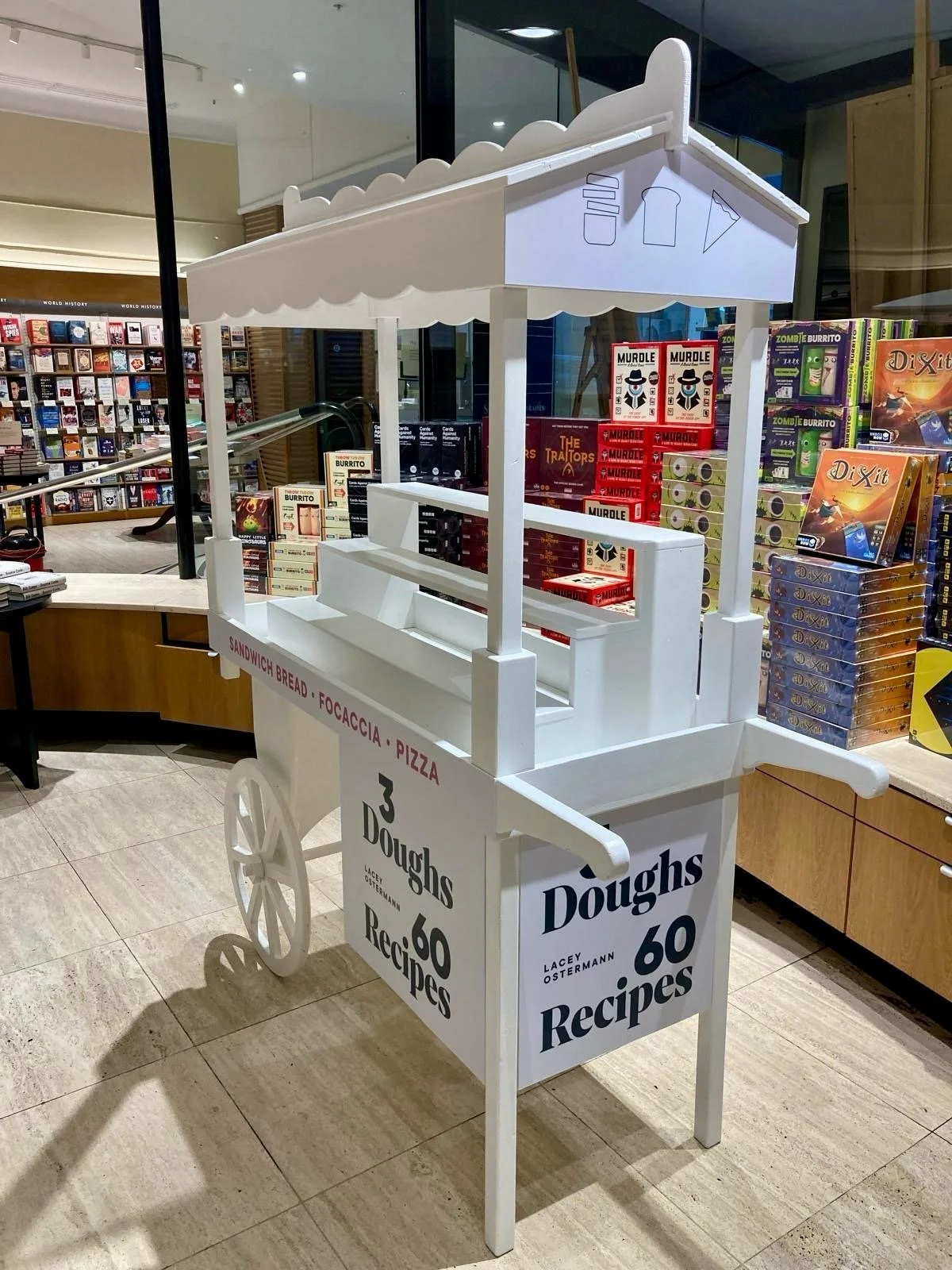 Retail Display Cart - Waterstones_1.JPG