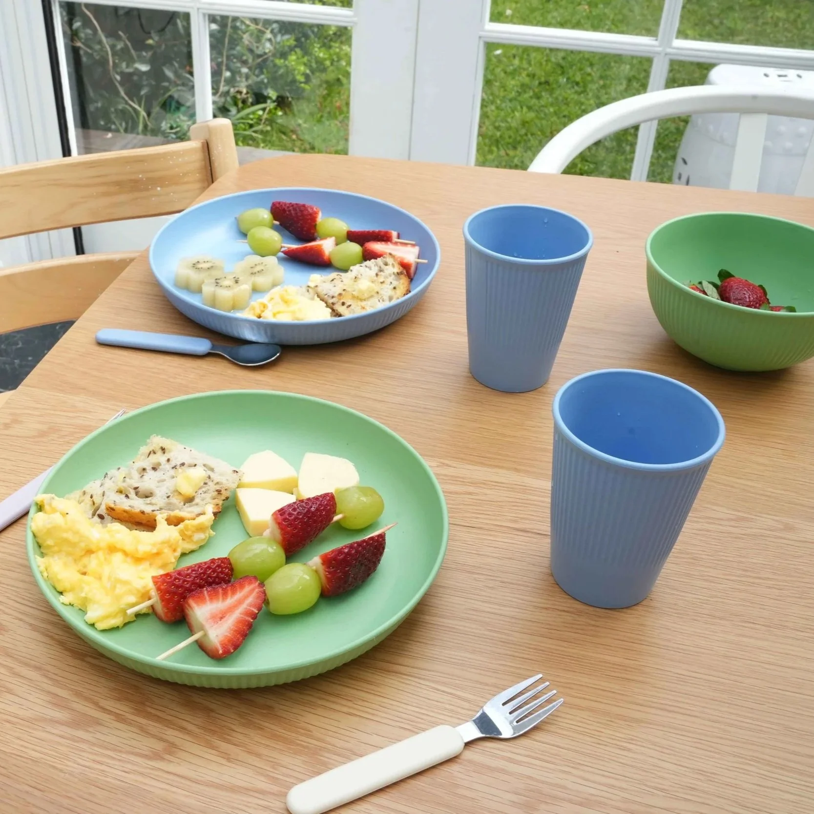 elavoland-wheatstraw-kids-plates-cups-bowls.jpg