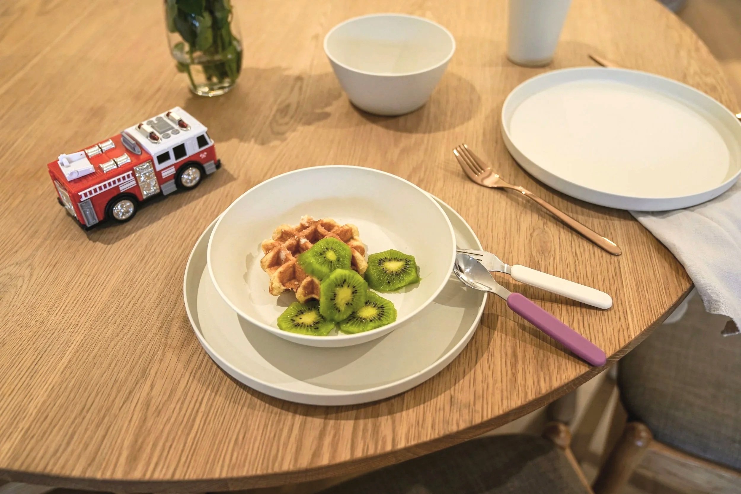 elavoland-pla-dinnerware-100-pc-plastic-free-low-tox.jpg