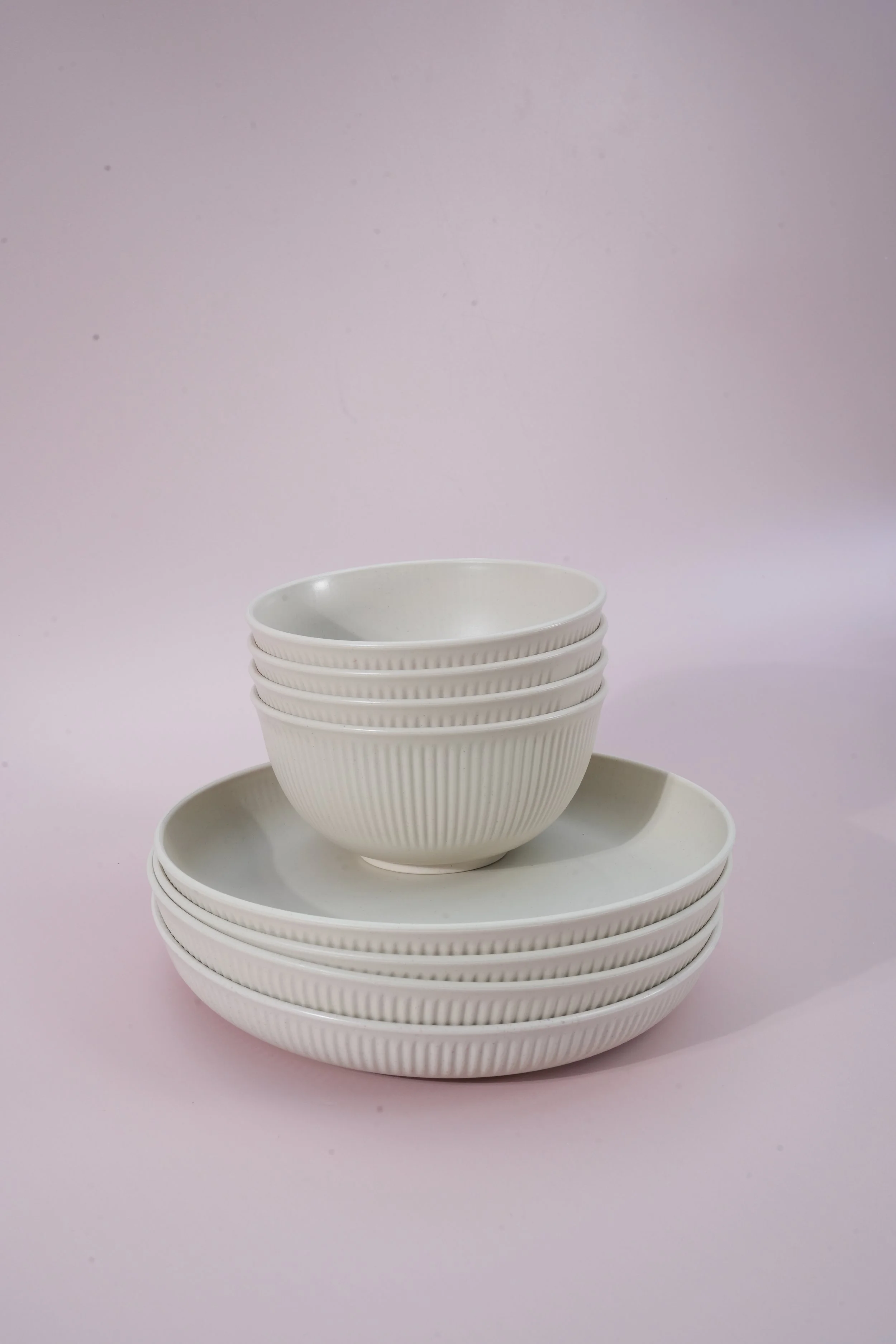 elavoland-white-dinnerware.JPG