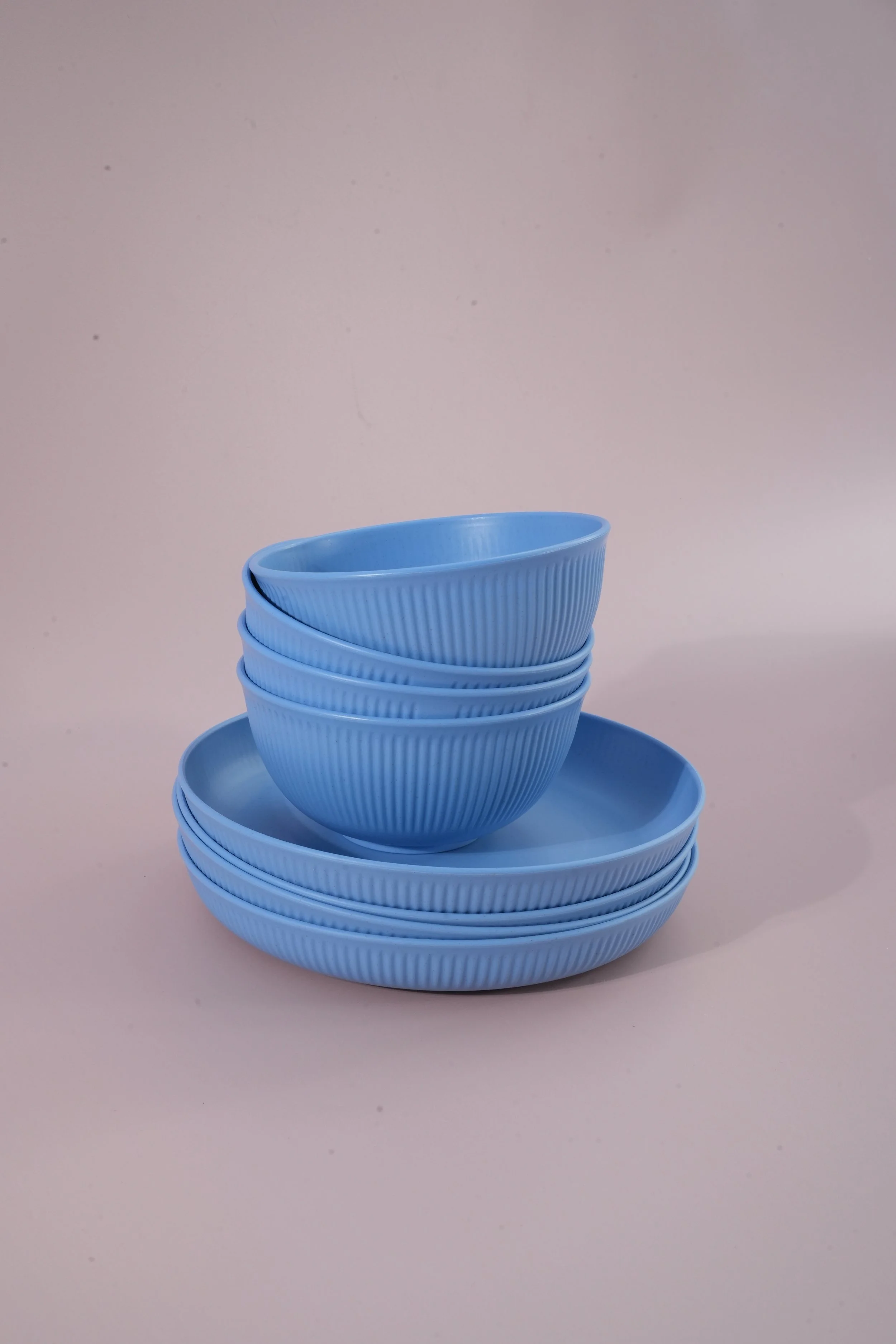 elavoland-blue-light-plates.JPG