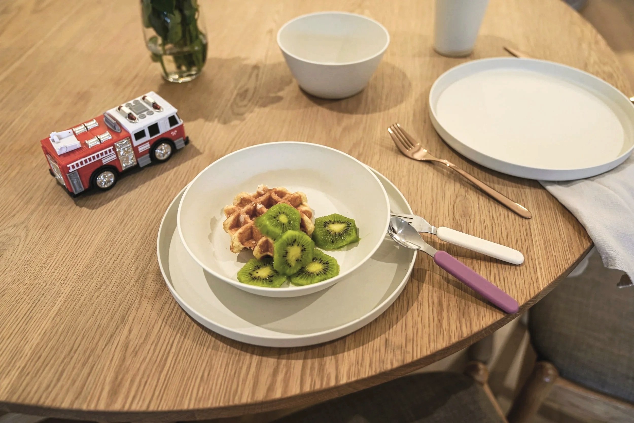 elavoland-pla-dinnerware-100-pc-plastic-free-low-tox.jpg
