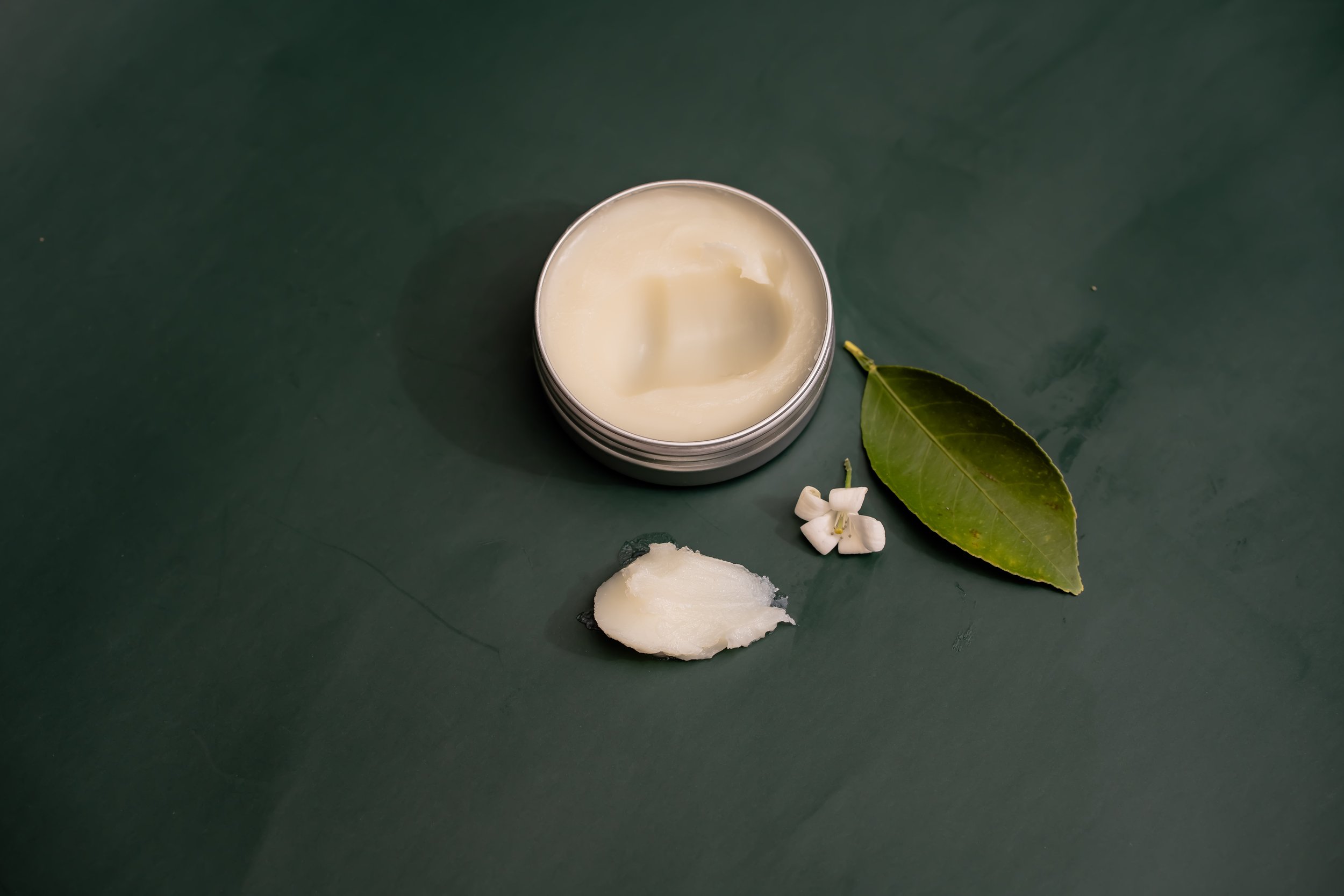 elavoland-face-body-balm-handmade-sheabutter-avacado-oil.jpg