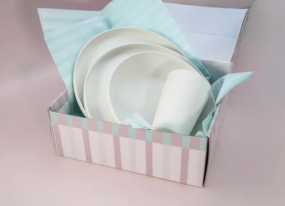 elavoland-pla-plant-based-dinnerware-kids-box-inside.webp